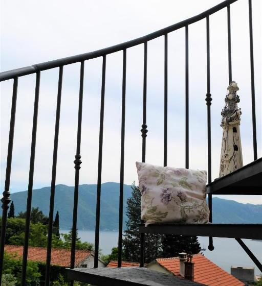 آپارتمان 1 خوابه با چشم‌انداز دریا, Apartment Mint&rose