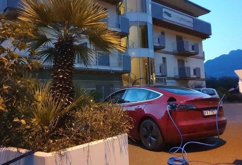 Апартаменты 2 Спальни, Primavera Apartmentsuites