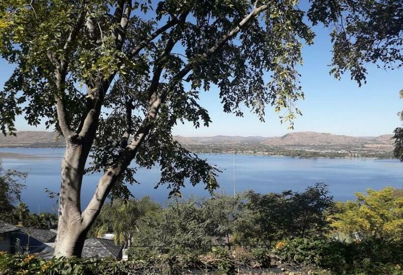 اتاق استاندارد, Hartbeespoortdam Lodge