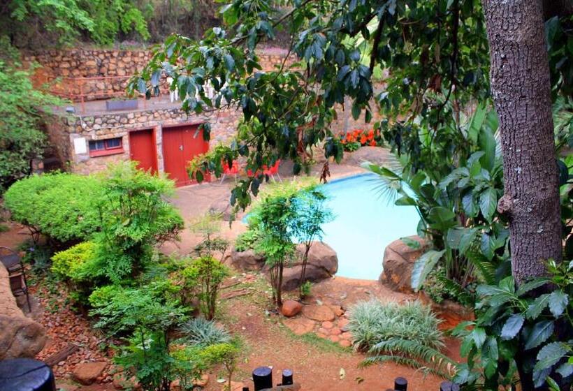 اتاق لوکس با بالکن, Hartbeespoortdam Lodge