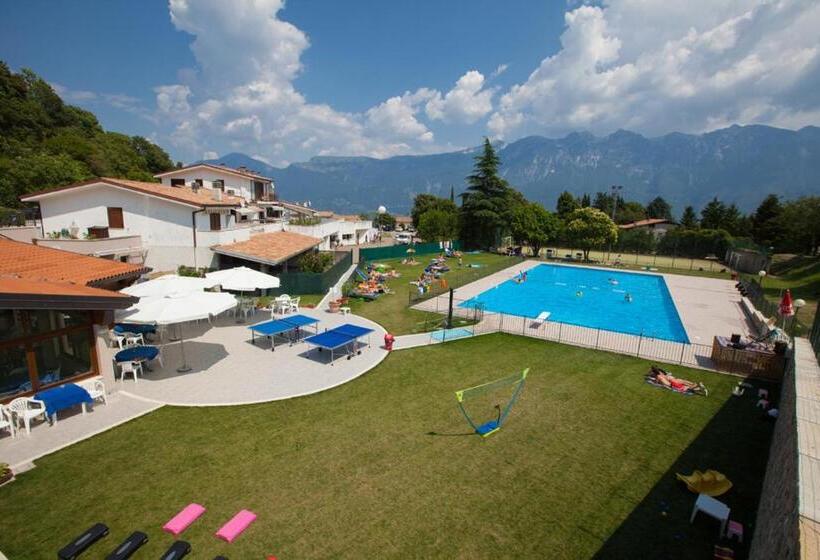 1 Bedroom Penthouse Apartment, Residence Calap