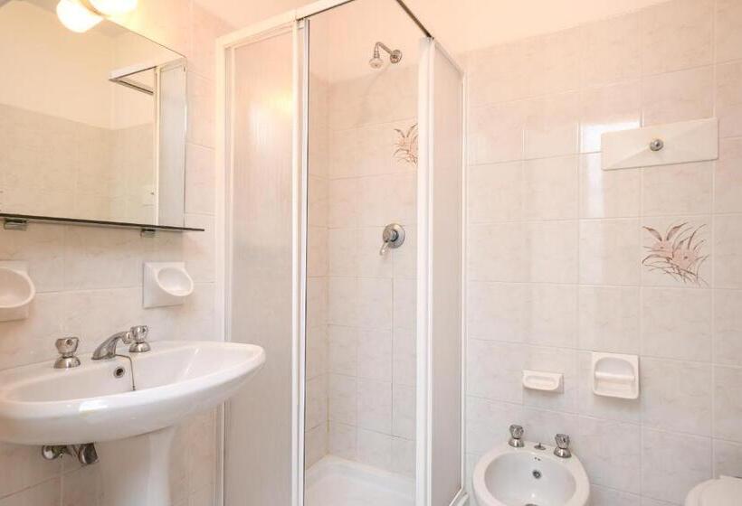 1 Bedroom Apartment Lake View, Residence Calap