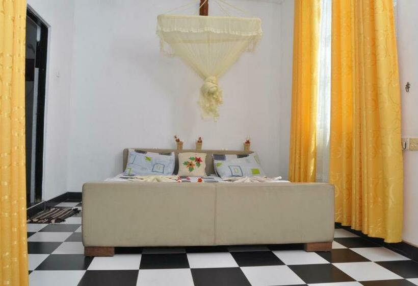 Номер Стандарт, Marshal Beach Guesthouse