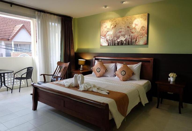 Номер Стандарт с Балконом, Phuket Racha Kata Homestay
