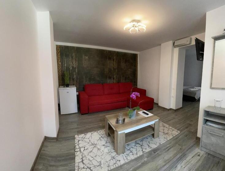 استودیوی استاندارد, Casa Anne Marie