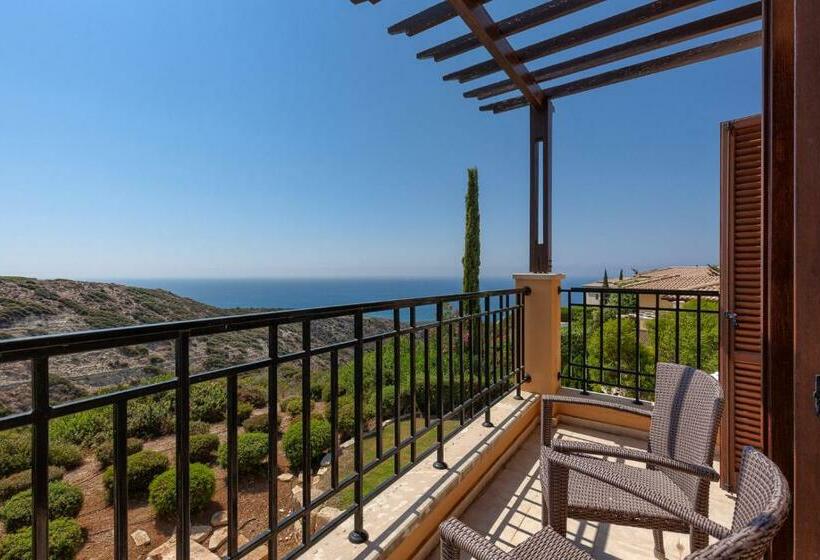 Вилла 2 Спальни, Aphrodite Hills Rentals   Junior Villas