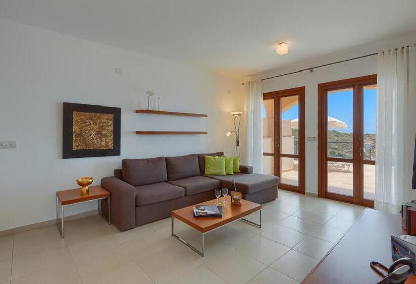 Вилла 2 Спальни, Aphrodite Hills Rentals   Junior Villas