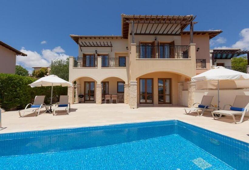Вилла 2 Спальни, Aphrodite Hills Rentals   Junior Villas
