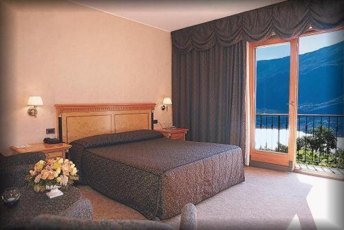 Superior room with lake view, Villa Selene