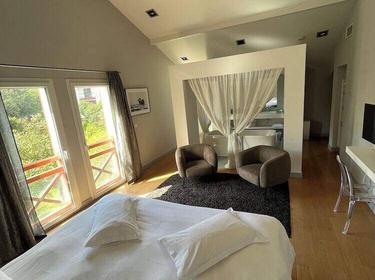Номер Стандарт Вид на Сад, Lafitenia Resort