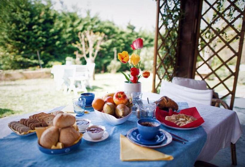 اتاق لوکس, B&b Cascina Ciapilau