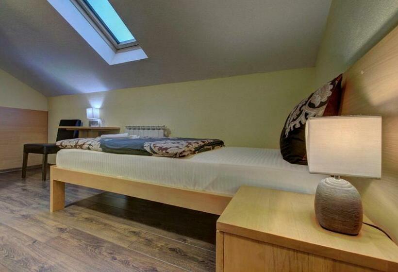 اتاق استاندارد یک نفره, Tihe Noci Motel