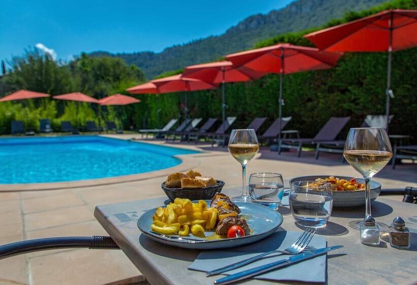 Номер Стандарт, Kyriad Marseille Est   Aubagne Gémenos
