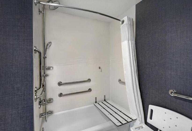 استودیوی استاندارد, Residence Inn Louisville Airport