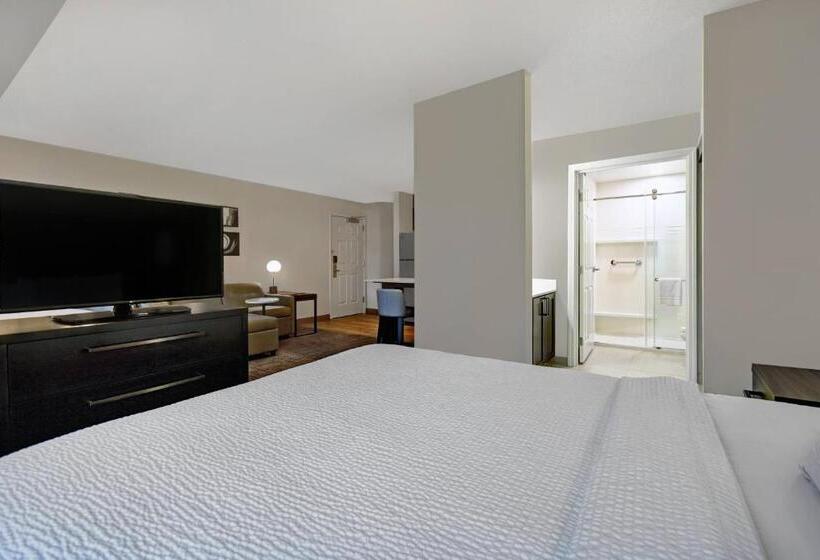 استودیوی استاندارد, Residence Inn Louisville Airport