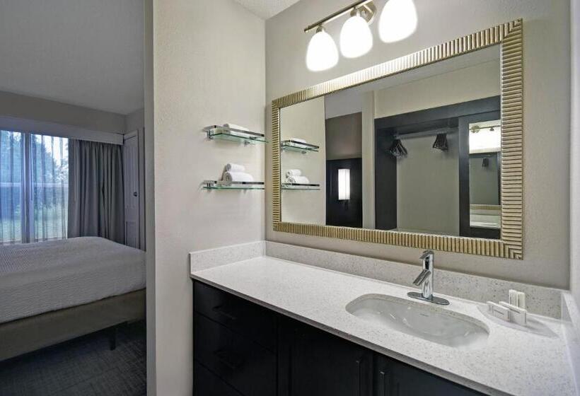 سوییت, Residence Inn Louisville Airport