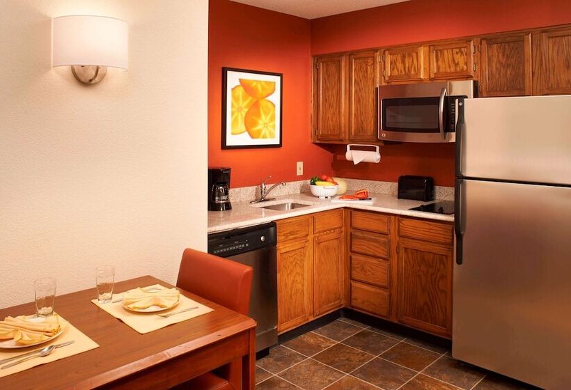 סוויטה מותאמת לאדם עם מוגבלויות, Sonesta Es Suites Chicago Waukegan Gurnee