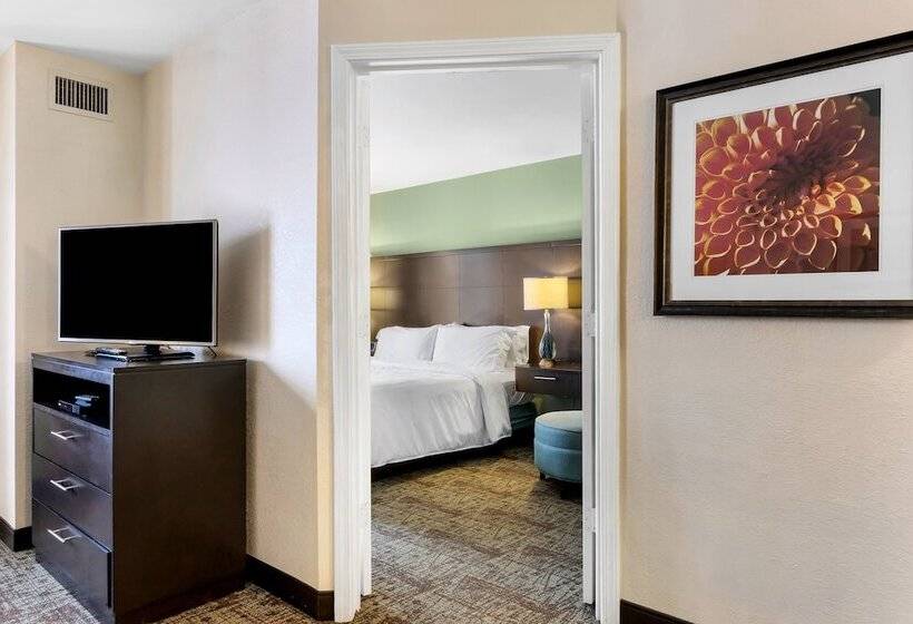 장애인을 위한 스위트, Staybridge Suites Philadelphia/mount Laurel, An Ihg