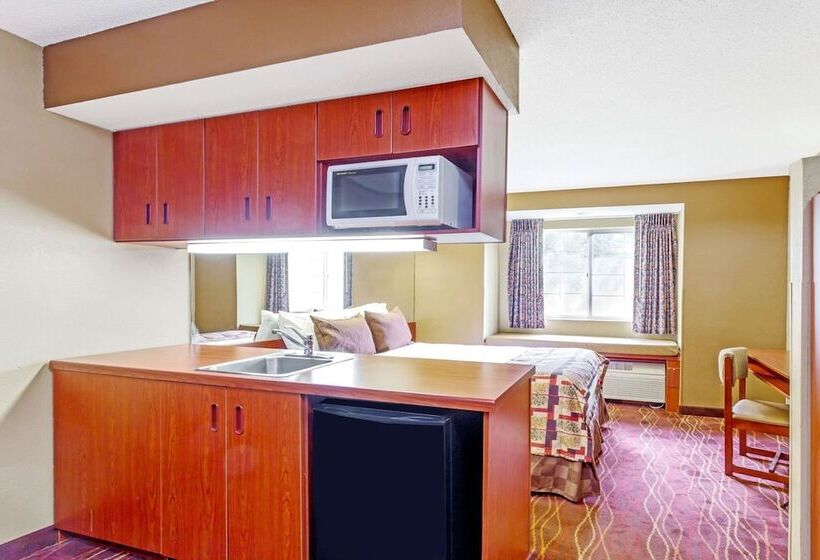 Номер Стандарт 2 Двуспальные Кровати, Microtel Inn & Suites By Wyndham Norcross