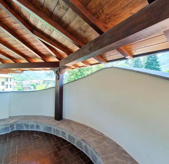 家庭间, Villa Sarchi