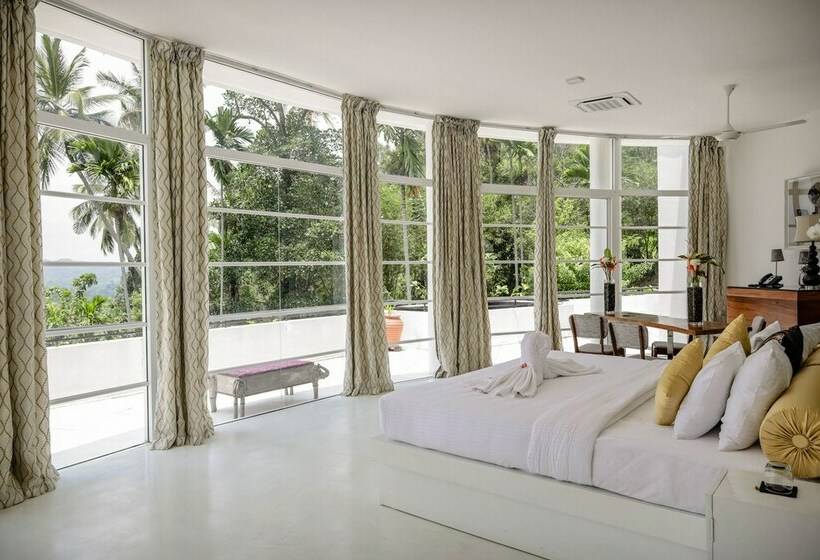 Пентхаус, The Flame Tree Estate &