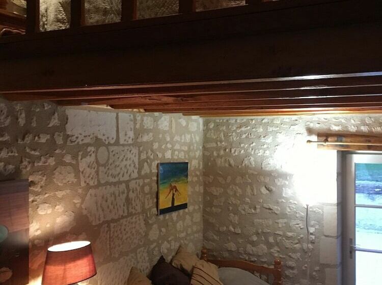 Семейный Номер, Auberge De Crissay