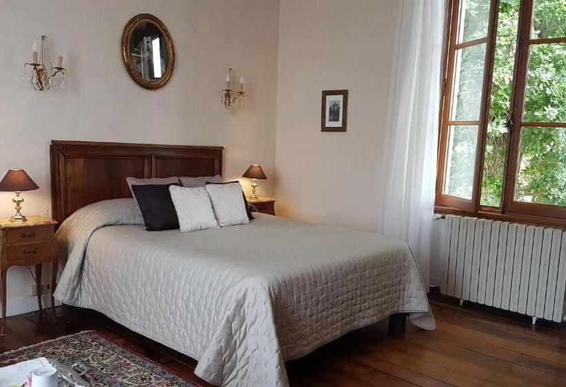 Номер Стандарт, Le Manoir De La Bigotière