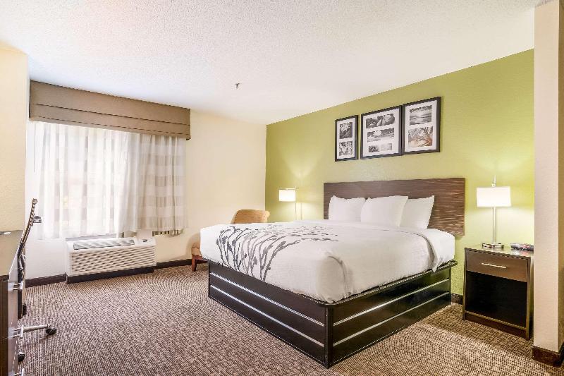 Люкс Кровать Кинг, Sleep Inn & Suites Jacksonville Near Camp Lejeune