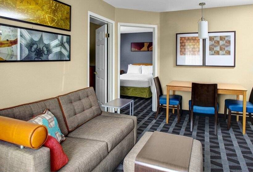 Люкс 2 Спальни, Towneplace Suites Fresno