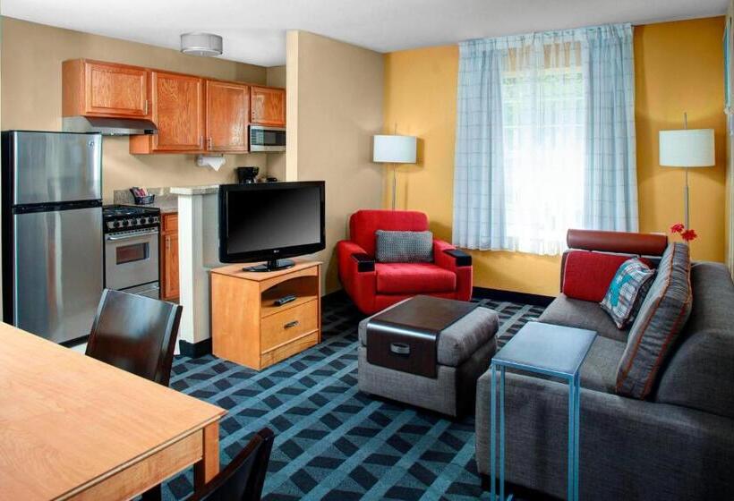 Люкс 2 Спальни, Towneplace Suites Fresno