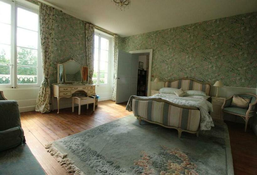 Номер Стандарт Вид на Сад, Manoir Angle