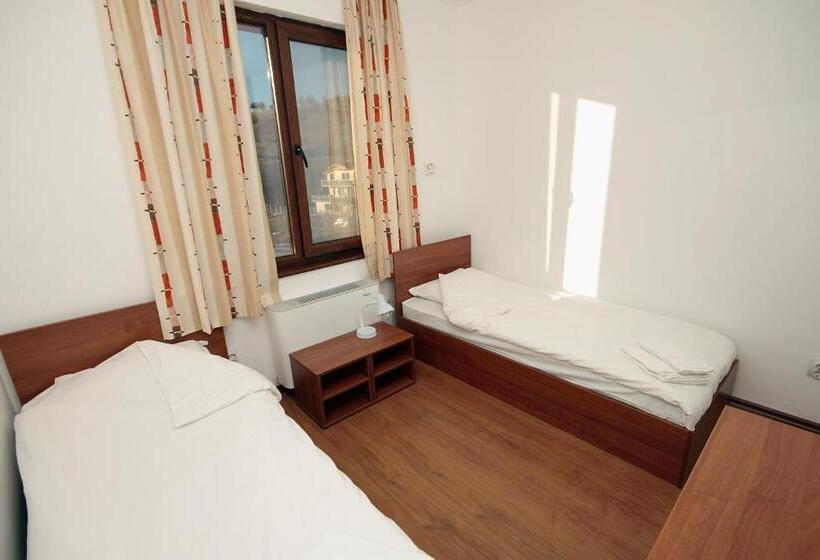 Номер Economy, Yan Bibiyan Guest House