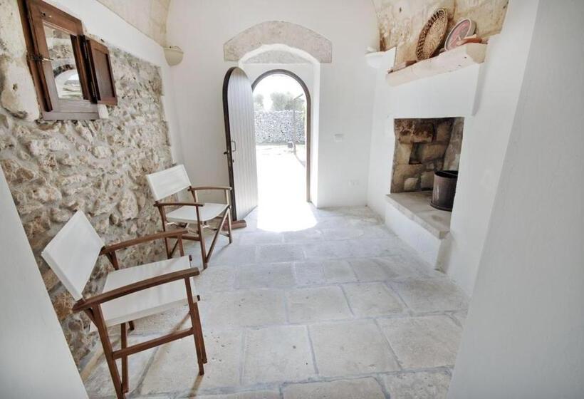 اتاق استاندارد سه نفره, Masseria Berzario