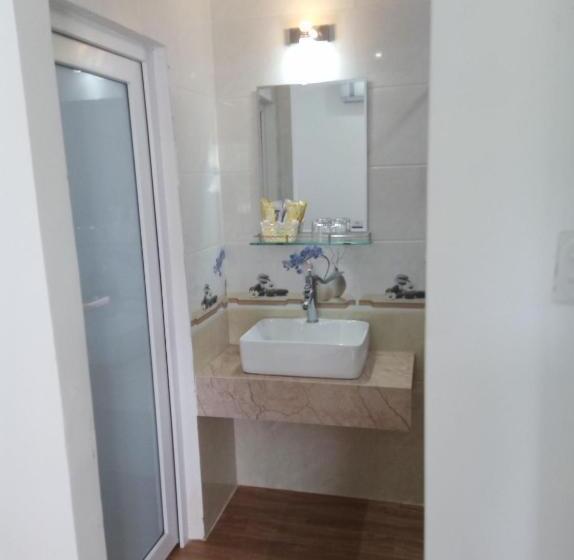 اتاق لوکس خانوادگی, Onhotel Nice Buôn Ma Thuột