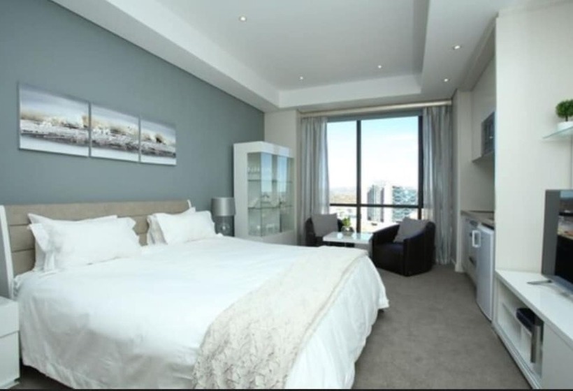 Студия Стандарт Двуспальная Кровать, Sandton Skye Apartment   616