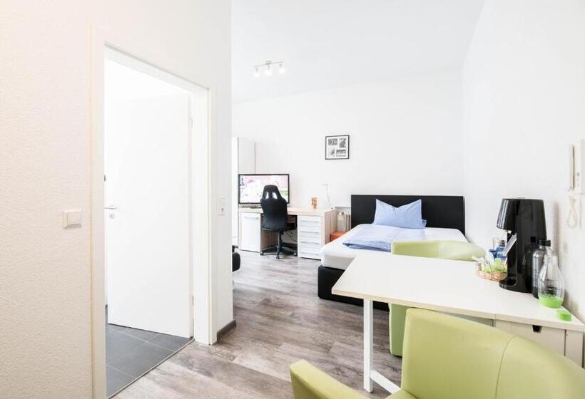 스탠다드 스튜디오, Apartmenthaus Aalen
