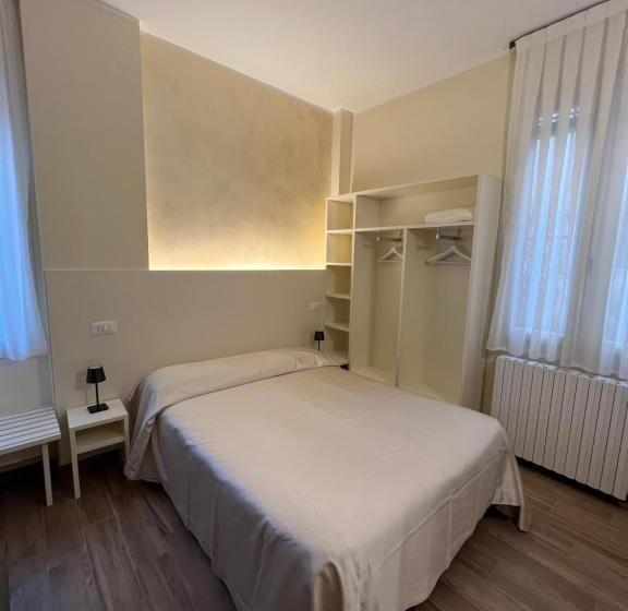 اتاق لوکس یک تخته, La Magnolia B&b