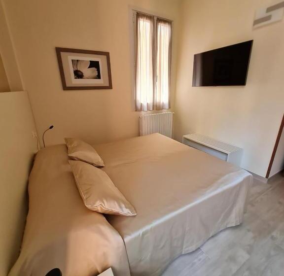 اتاق استاندارد, La Magnolia B&b
