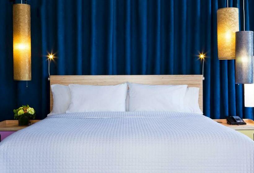 اتاق استاندارد با تخت بزرگ, Arthouse