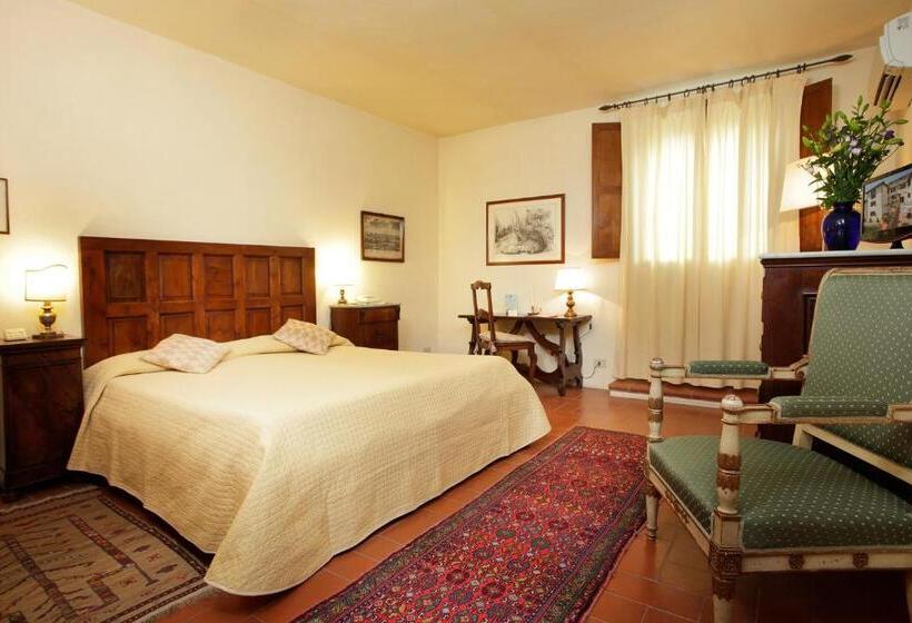 Номер Стандарт, Relais Vignale & Spa
