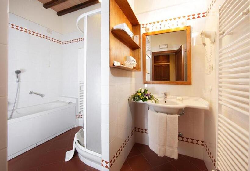 Полулюкс, Relais Vignale & Spa