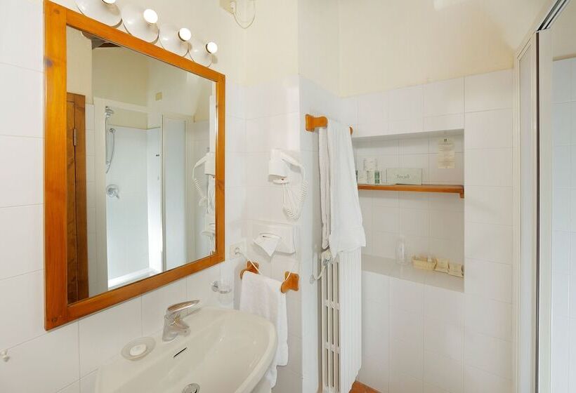 Номер Deluxe, Relais Vignale & Spa