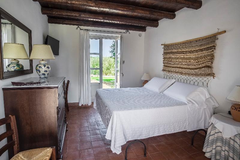 Классический Номер Вид на Сад, Relais Vignale & Spa