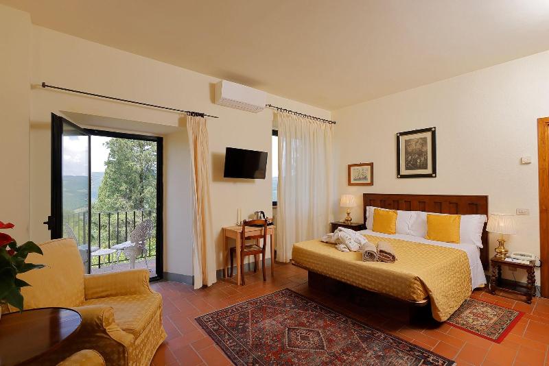 Полулюкс с Балконом, Relais Vignale & Spa