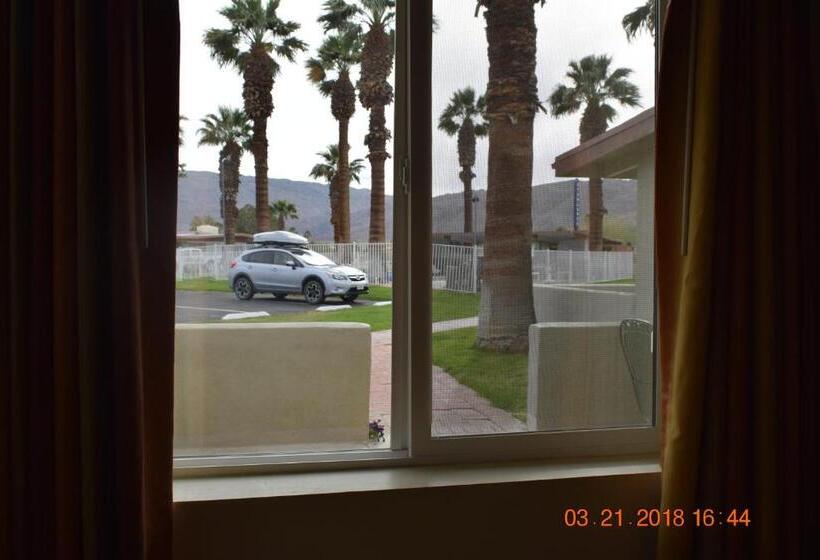 디럭스 스튜디오, Stanlunds Inn And Suites