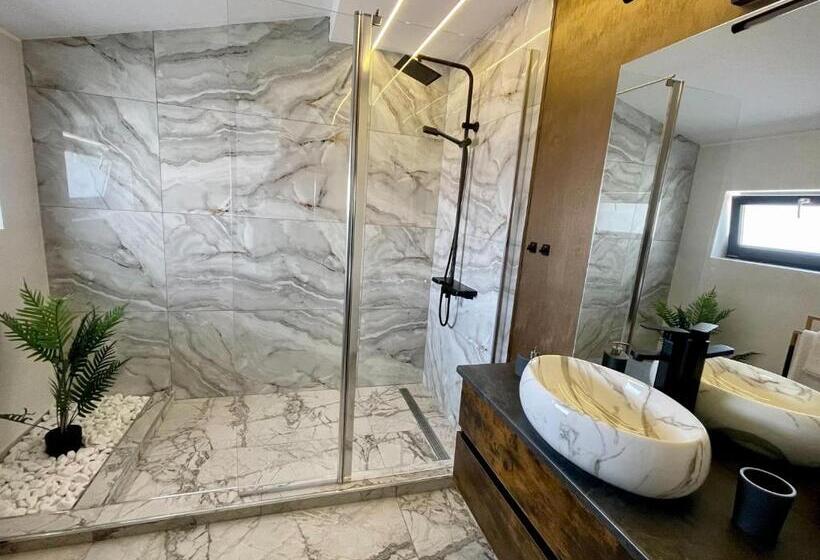수피리어 룸, Zen Hotel Focșani