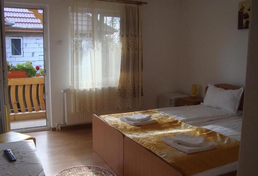 اتاق استاندارد سه نفره, Casa Mia