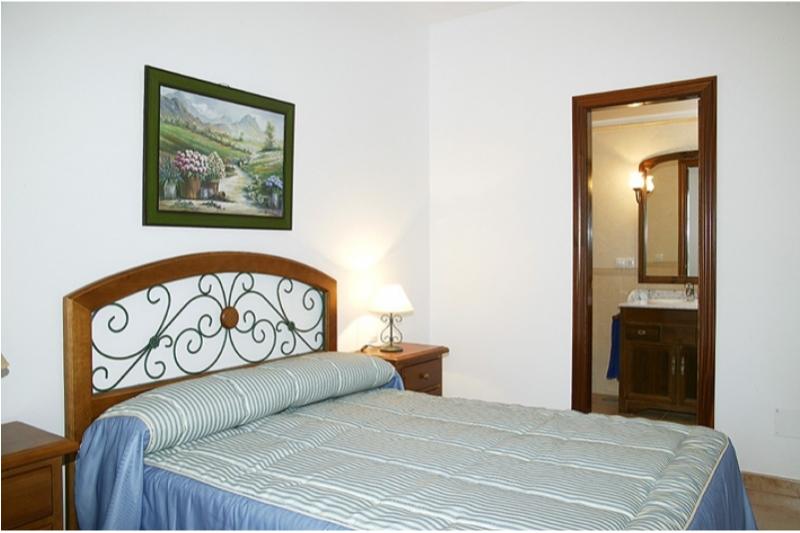 Семейный Номер, Resort Svět