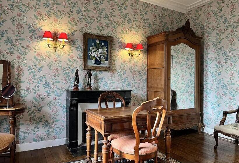 Люкс Вид на Сад, Château De Picheny