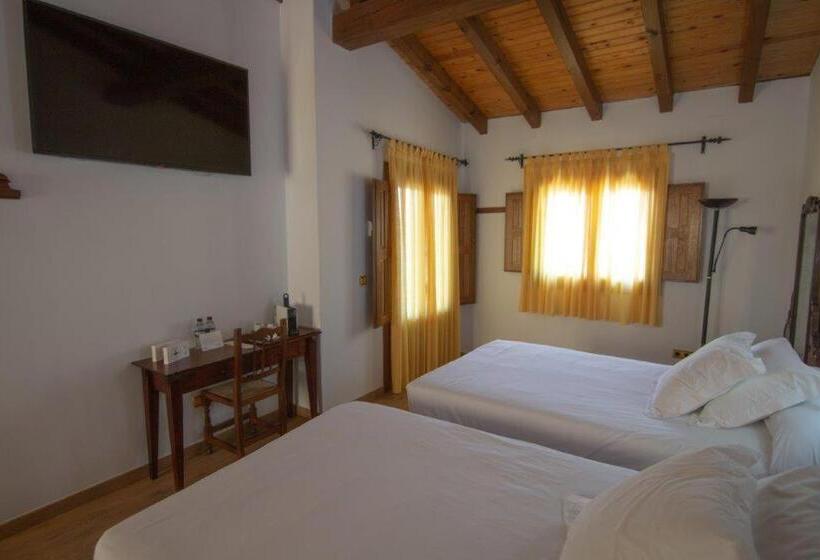 Трехместный Номер Superior, Hospedium Hotel Rural Abadía De Yuste